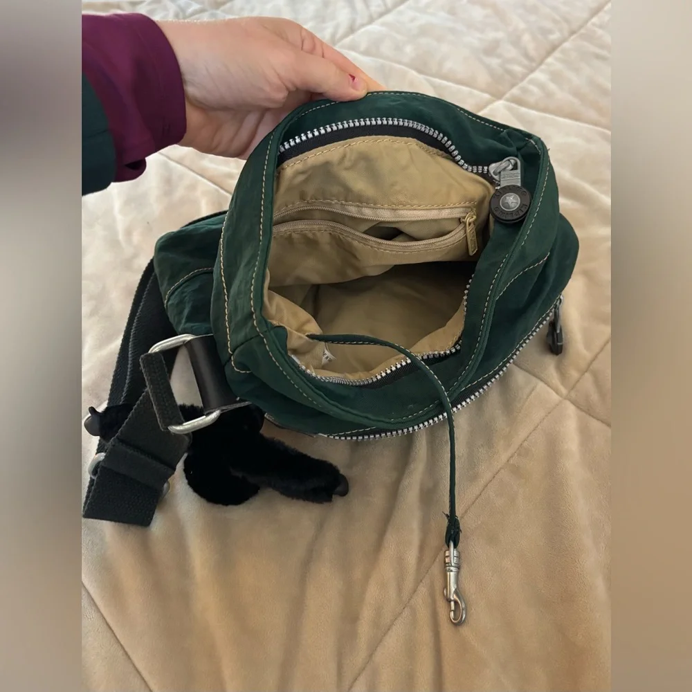 Like new! Vintage Kipling Dark Green Crossbody Bag - Picture 2 of 6